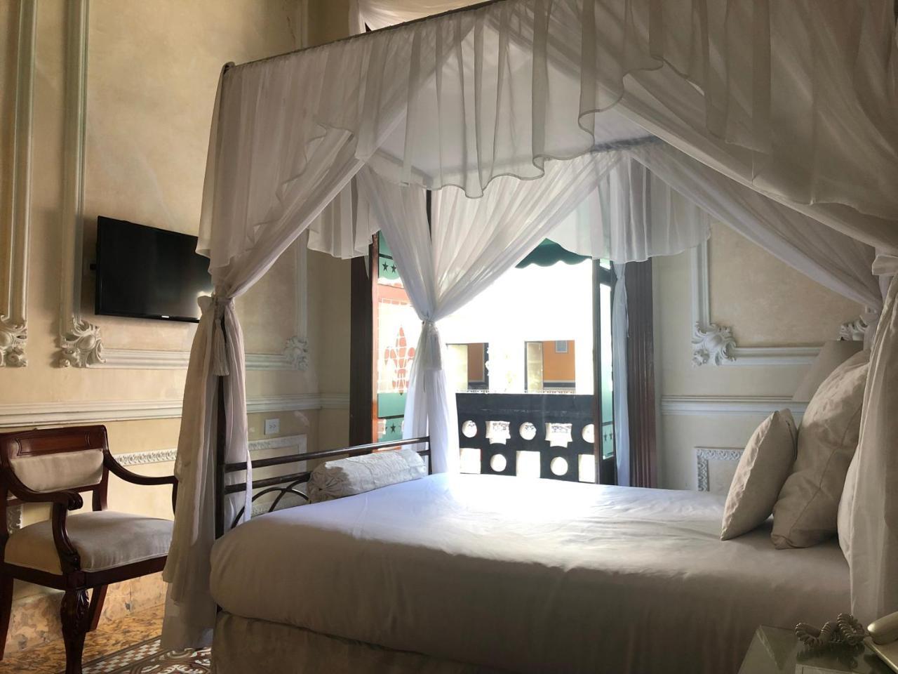 Hotel Elena Пуебла Екстер'єр фото